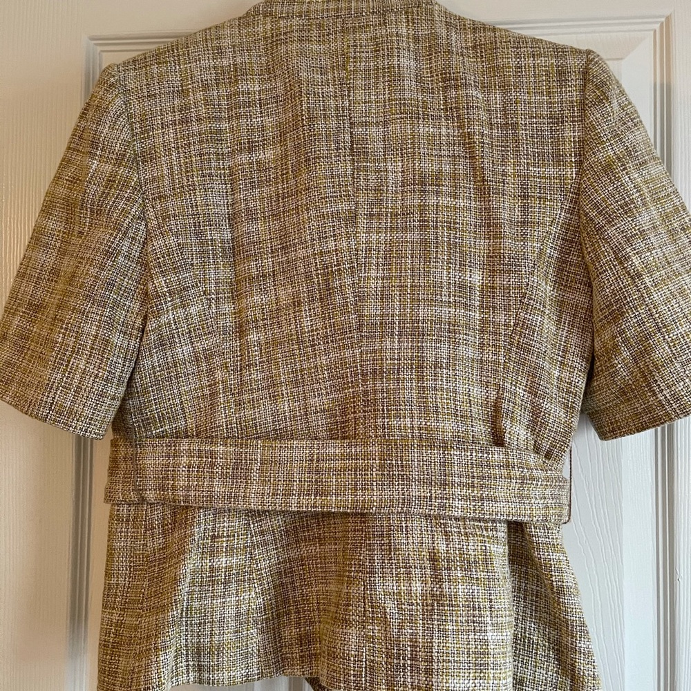 Suit - Picture 2 of 7